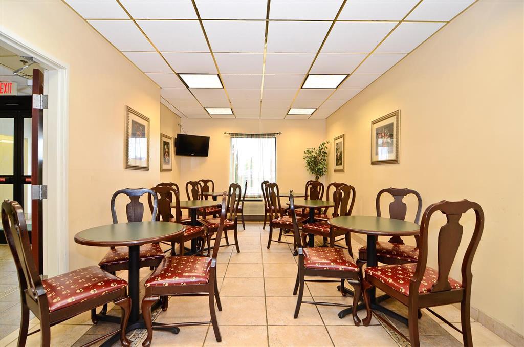 Americas Best Value Inn Louisville Restaurante foto