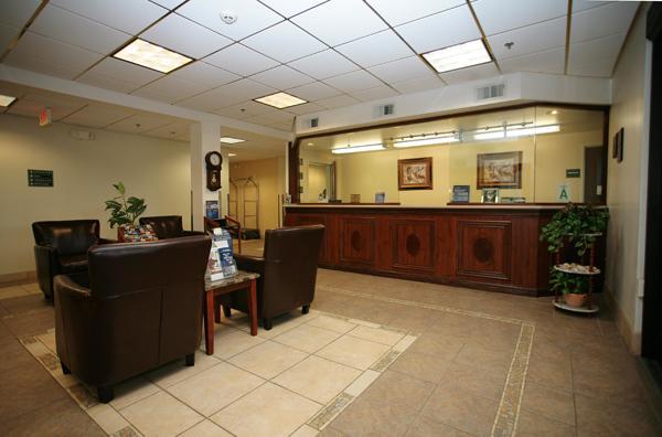 Americas Best Value Inn Louisville Exterior foto