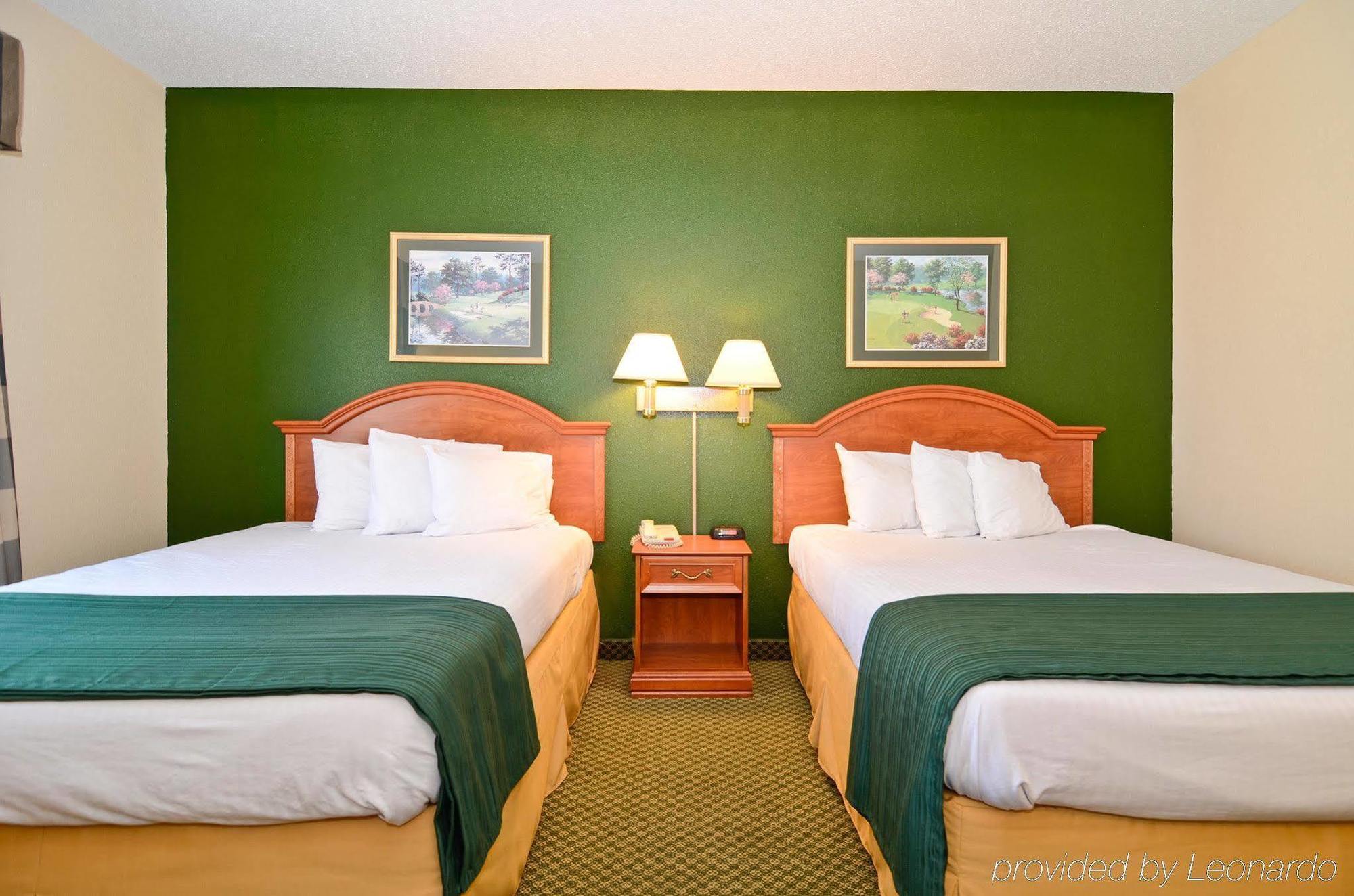 Americas Best Value Inn Louisville Exterior foto